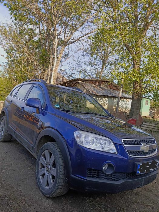 Vând chevrolet captiva 2.4