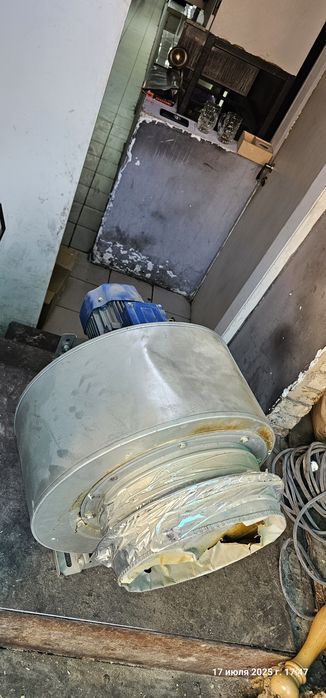 Вентилятор вытяжка продам