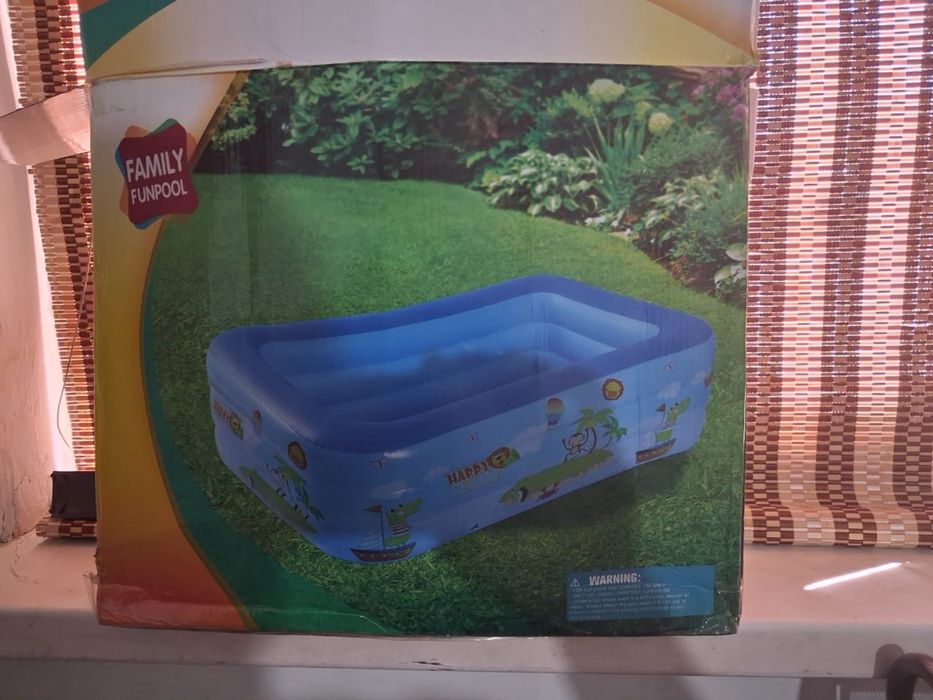 Продам надуаной бассейн для дома