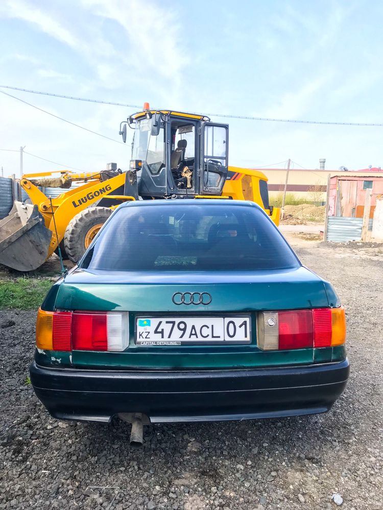 Продаю Audi 80 B3