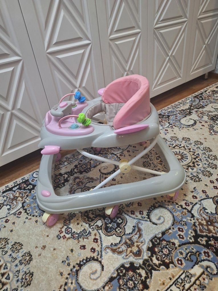 Baby walker ходунок