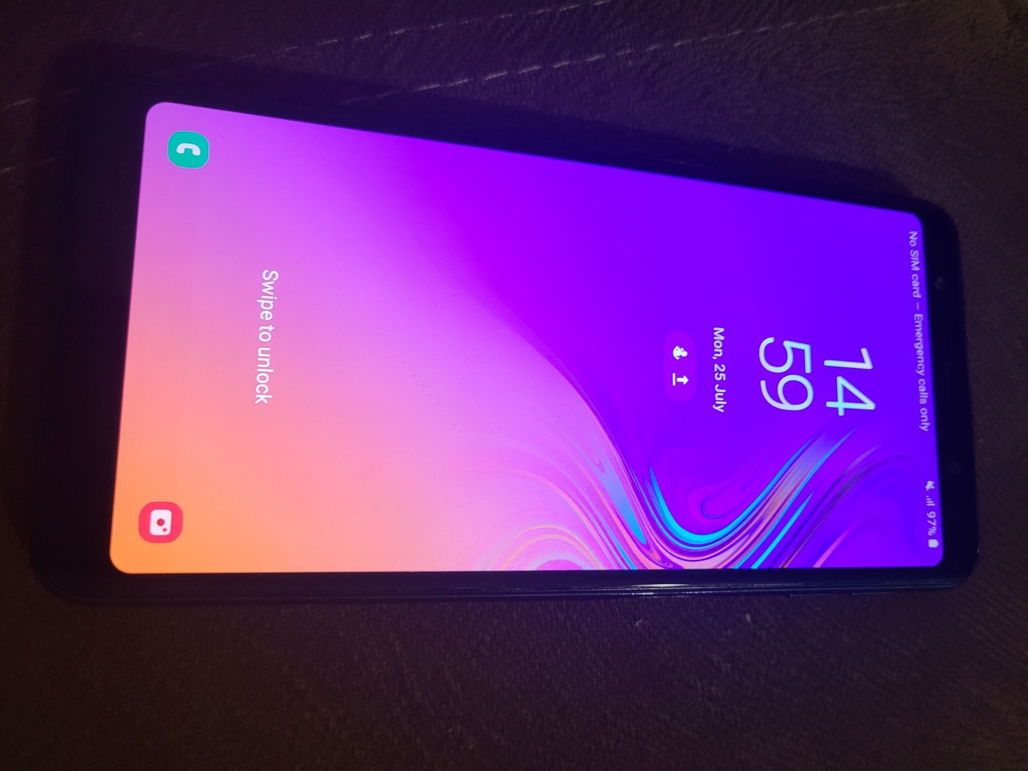 Телефон Samsung Galaxy A7 (2018)
