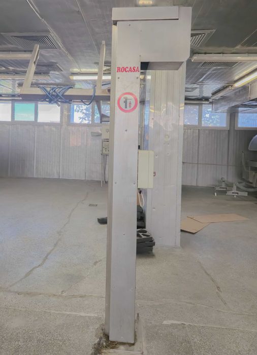 Индустриален повдигач за съдове Fuerpla 2.2 kW,подемник за контейнери