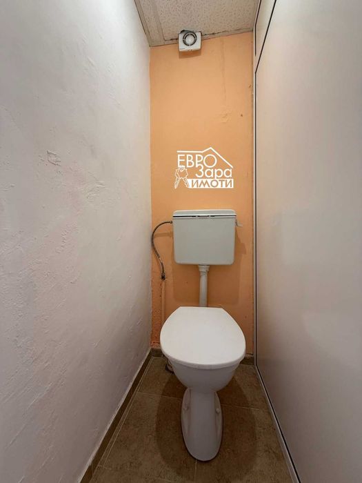 Продава се Магазин в Стара Загора, Център - 18 кв.м за 1723 €/кв.м - Снимка #3