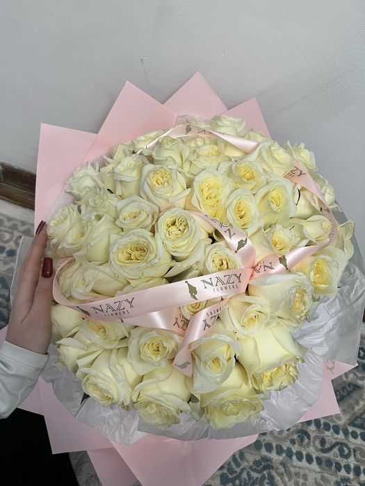 Цветы роза с запиской