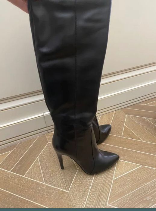 Сапоги кожаные новые 38 (37) на шпильке, длинные