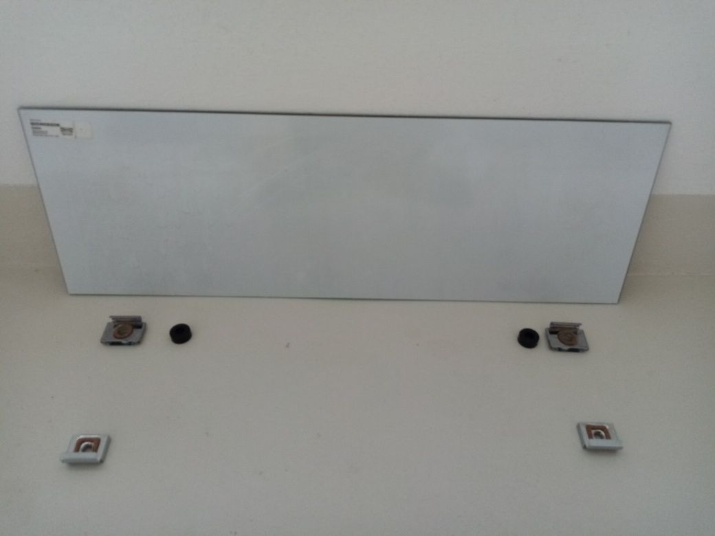 IKEA GODMORGON - Oglinda cu accesorii de montaj. Dim: 20 cm / 60 cm.
