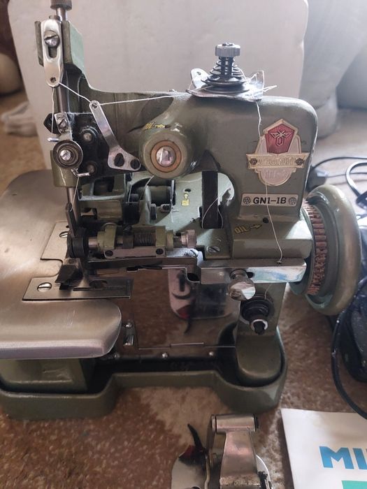 Оверлок  б/у в хорошем состоянии.