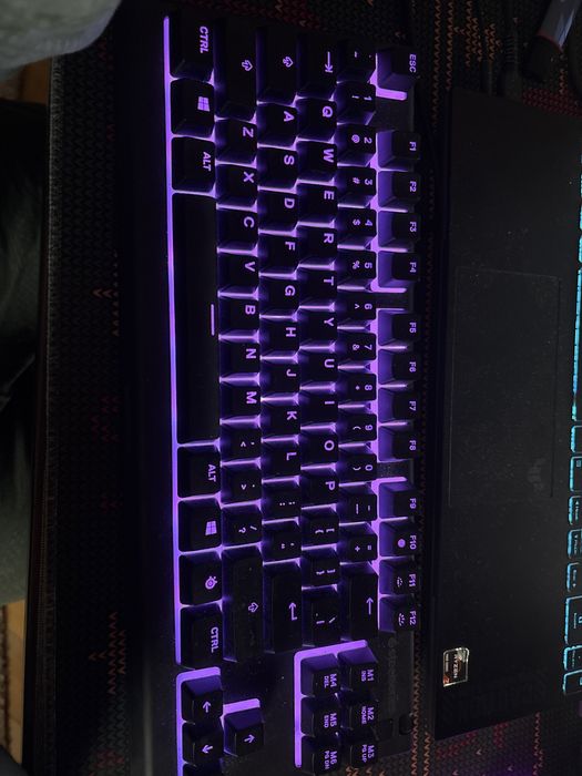 Tastatura steelseries apex 3tkl