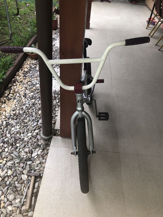 Bicicleta BMX de vânzare