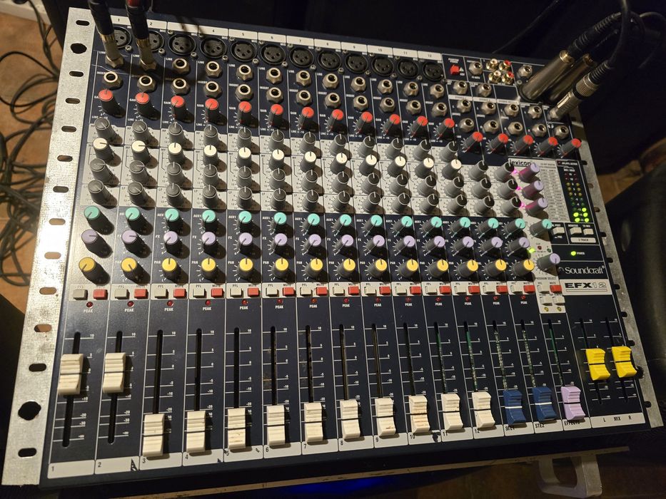 Mixer Target cs10/2/Jbl 618s/Soundcraft Efx12/Efx8/Epm6/Epm8