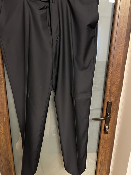 Vand costum Giorgio Armani