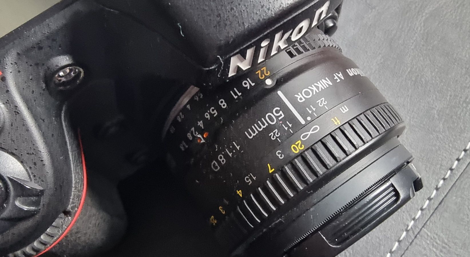 Nikon D300 cu Nikkor 50mm 1.8 AF-S D 30268 cadre