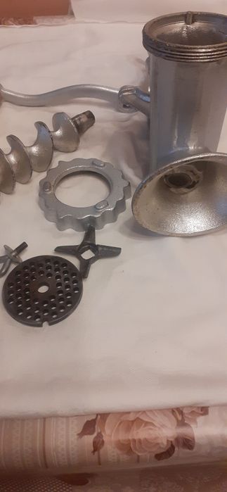 Mașină de tocat Nr 8