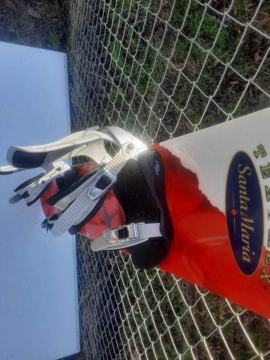 сноуборд EXTREM +автомати  151см.