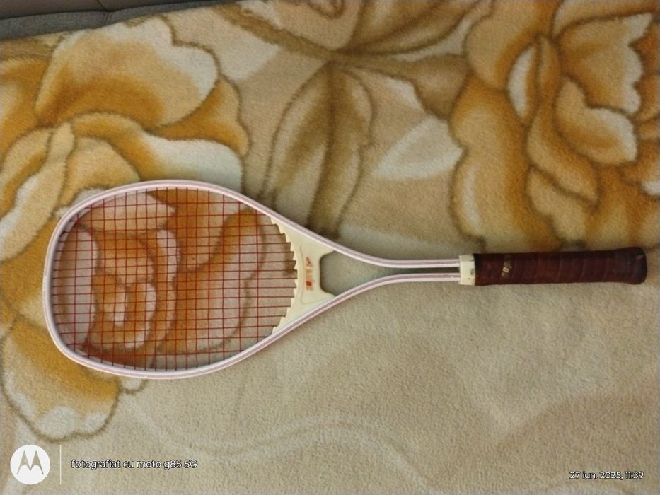 Racheta tenis Laser Supra