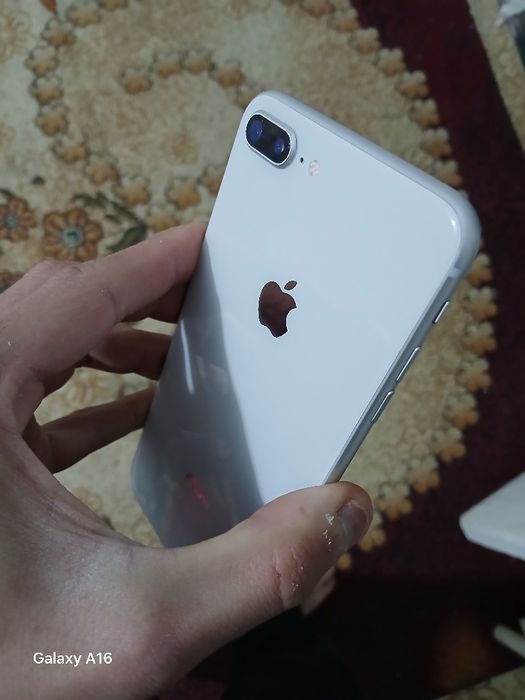 Iphone 8 Plus yangi