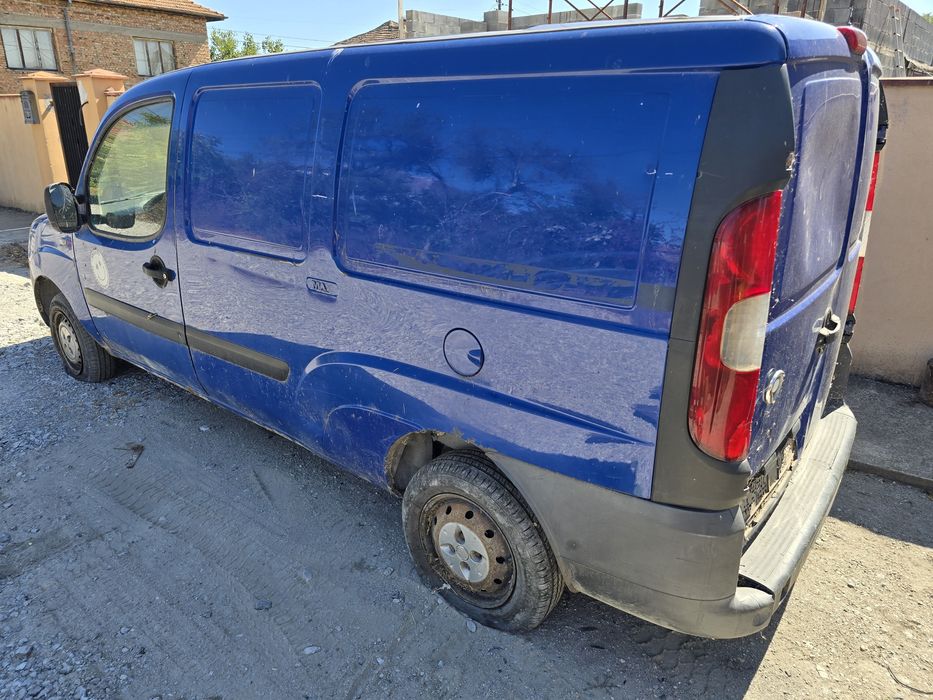 Продавам фиат добло на части