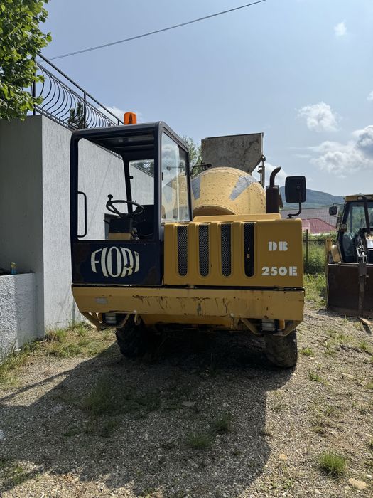Autobetoniera Fiori 2,5 cubi, an 2002