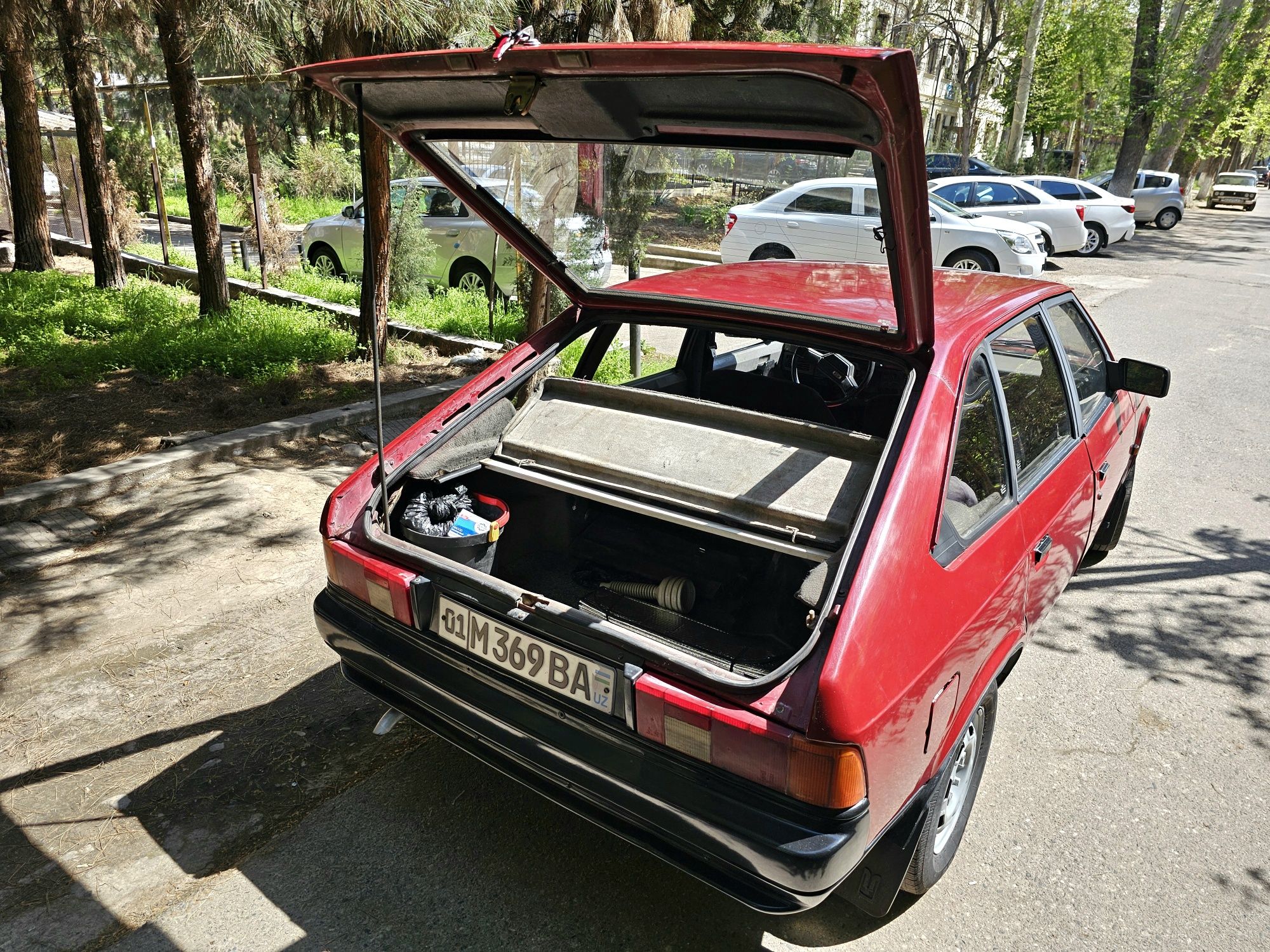 Продаётся Москвич 21412