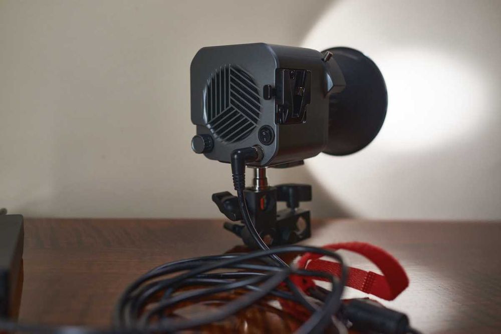 Продавам Диодно COB осветление Amaran 60d