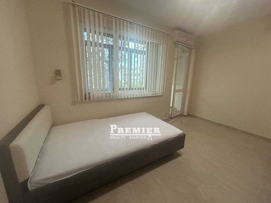 Продава се Двустаен апартамент в Бургас, Възраждане - 55 кв.м за 2364 €/кв.м - Снимка #3