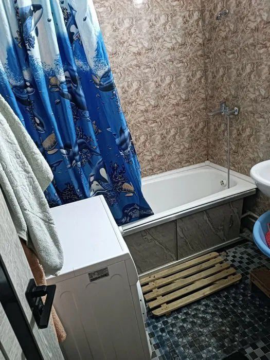 Продаётся 4-х комнатная квартира в Сергели 8а