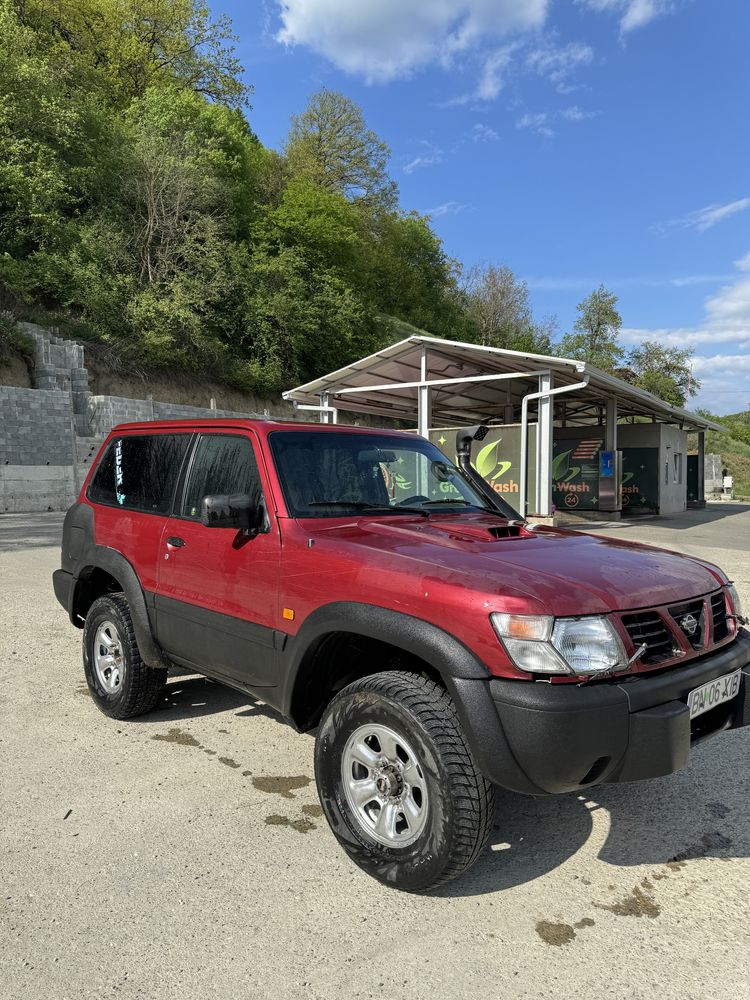 Nissan patrol y61