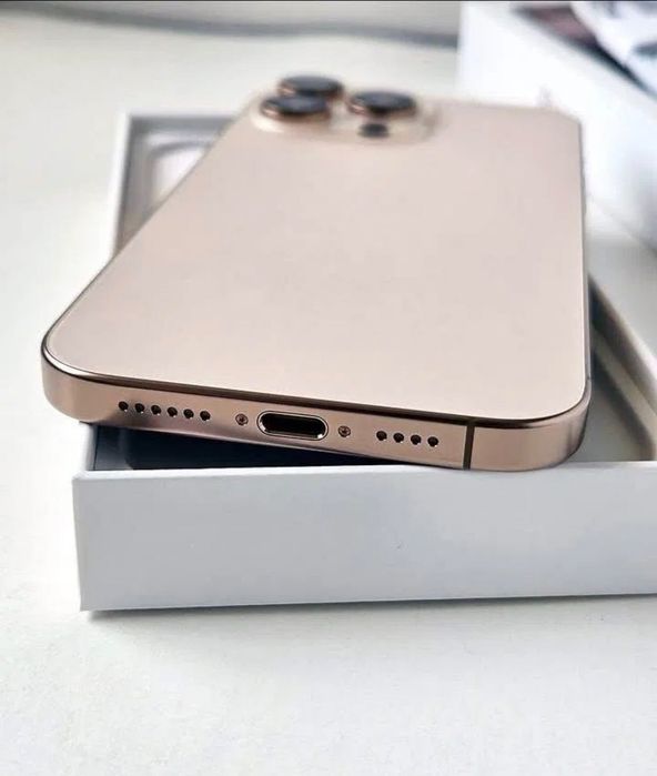 iPhone 16 pro,Baterie 97%