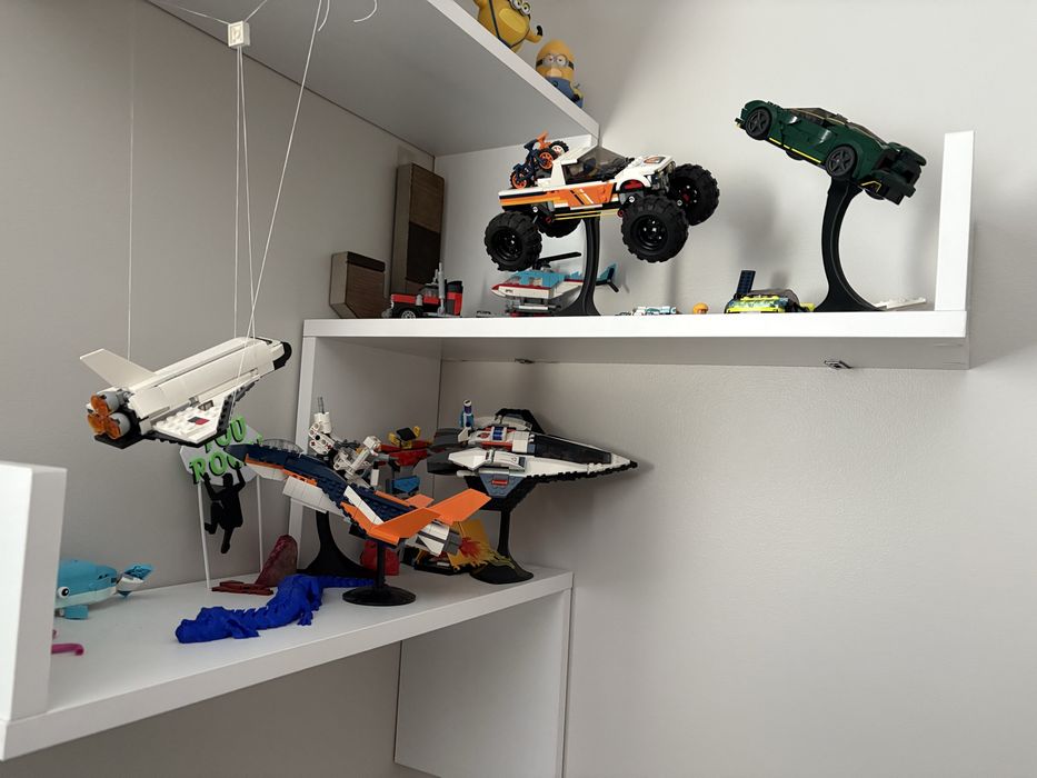 Поставка за LEGO кораб от Междузвездни войни