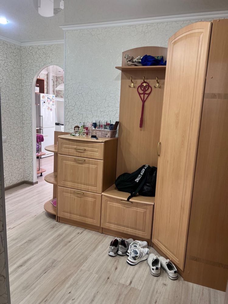 Продам прихожую