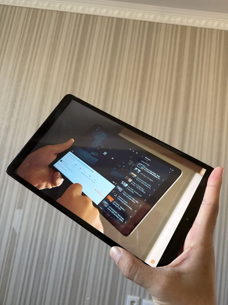 Samsung Tab A 4G сим поддержкой в хорошем сост.