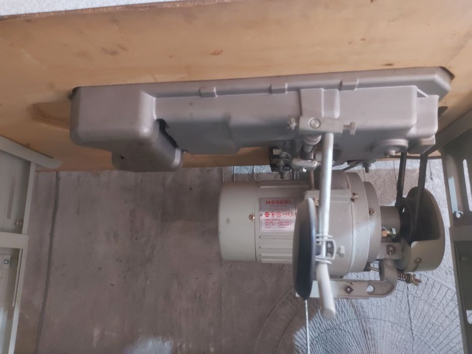 Tikuv mashinasi Heseki . stenka