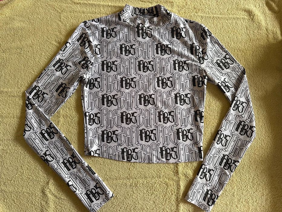 Дамски блузи с дълъг ръкав