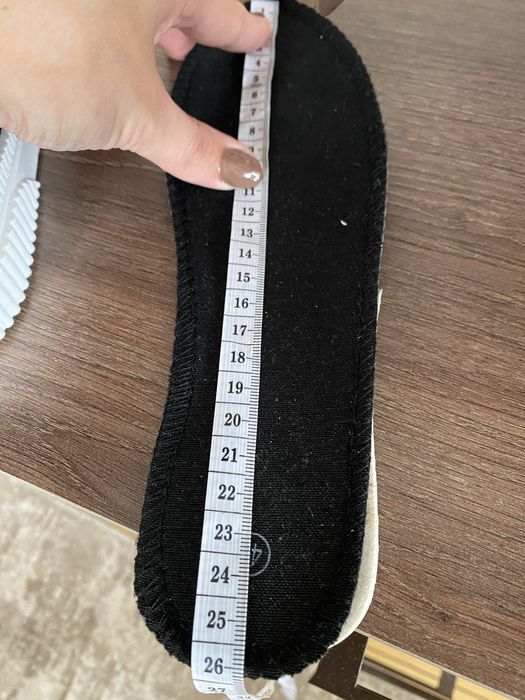 Черни високи кецове