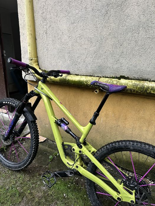 Vand bicicleta  full suspension YT CAPRA