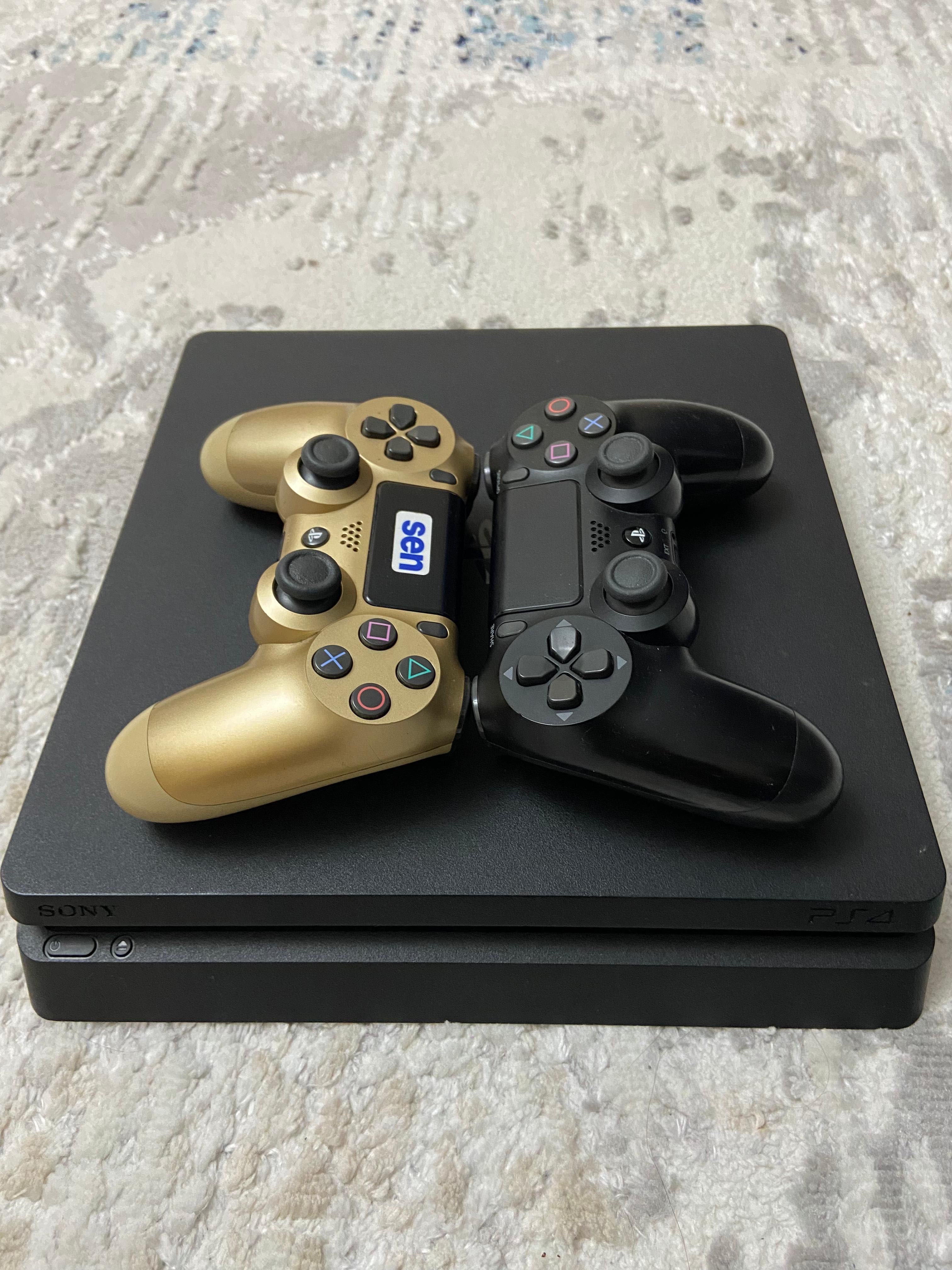 Продам SONY PS4 slim 1TB