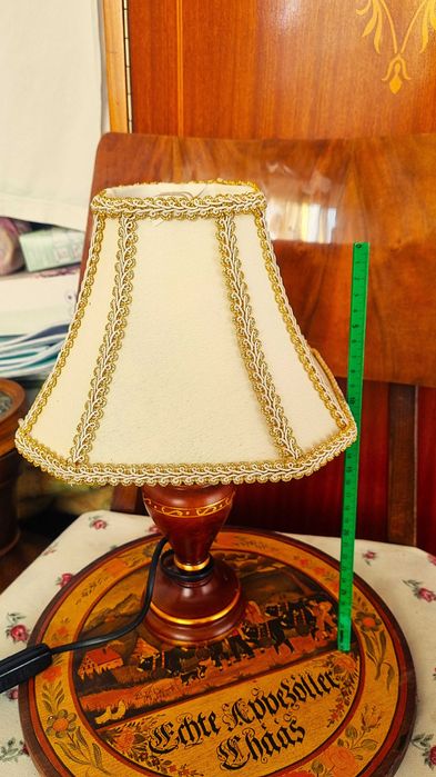 Veioza cu picior din alama