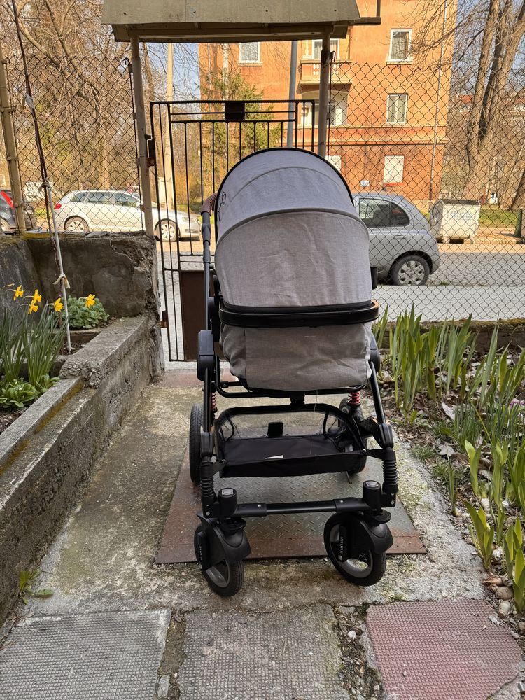 Бебешка количка Moni Gala 2в1 + столче за кола