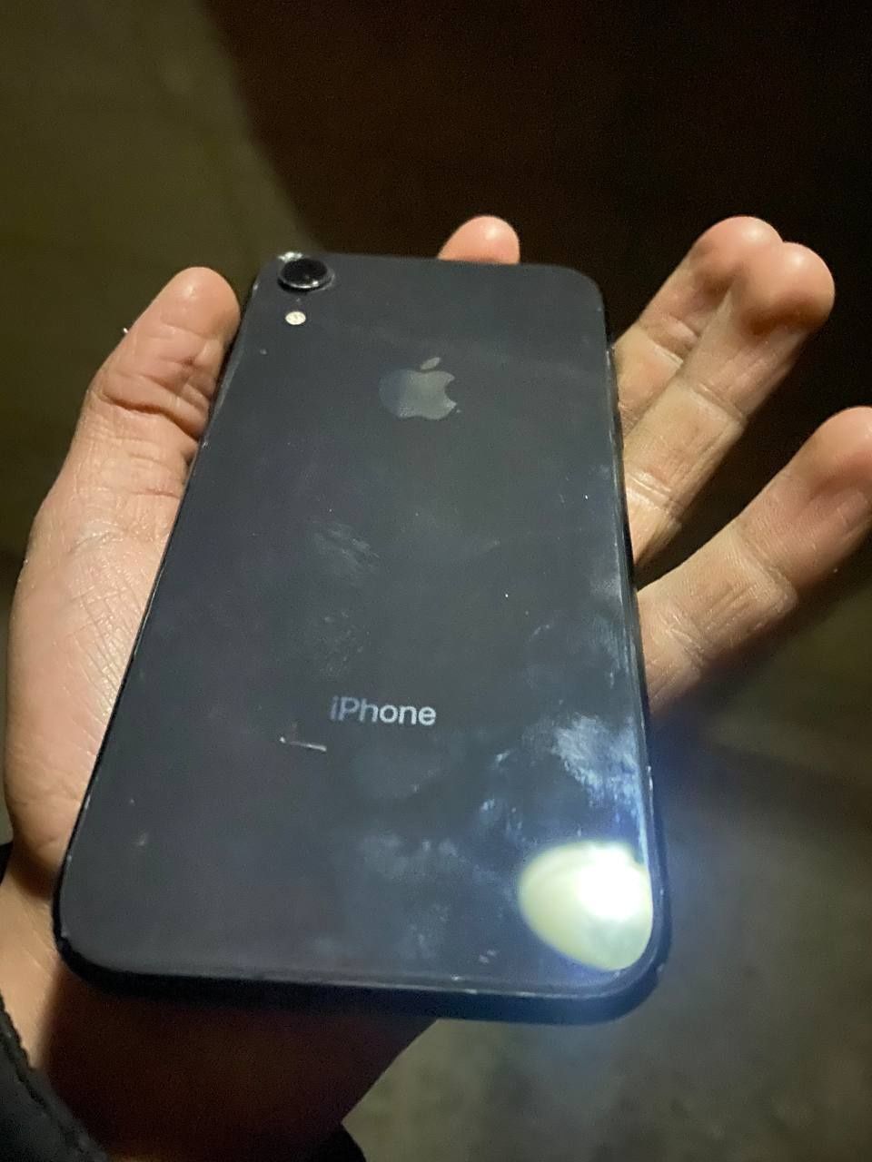 Iphone Xr srochna sotiladi