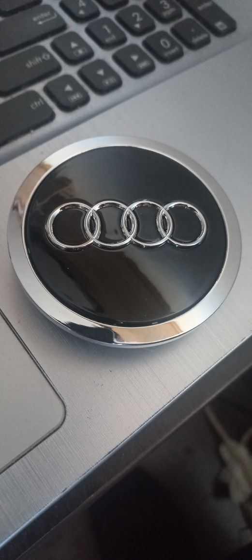 AUDI - Set 4 capace pentru jante aliaj