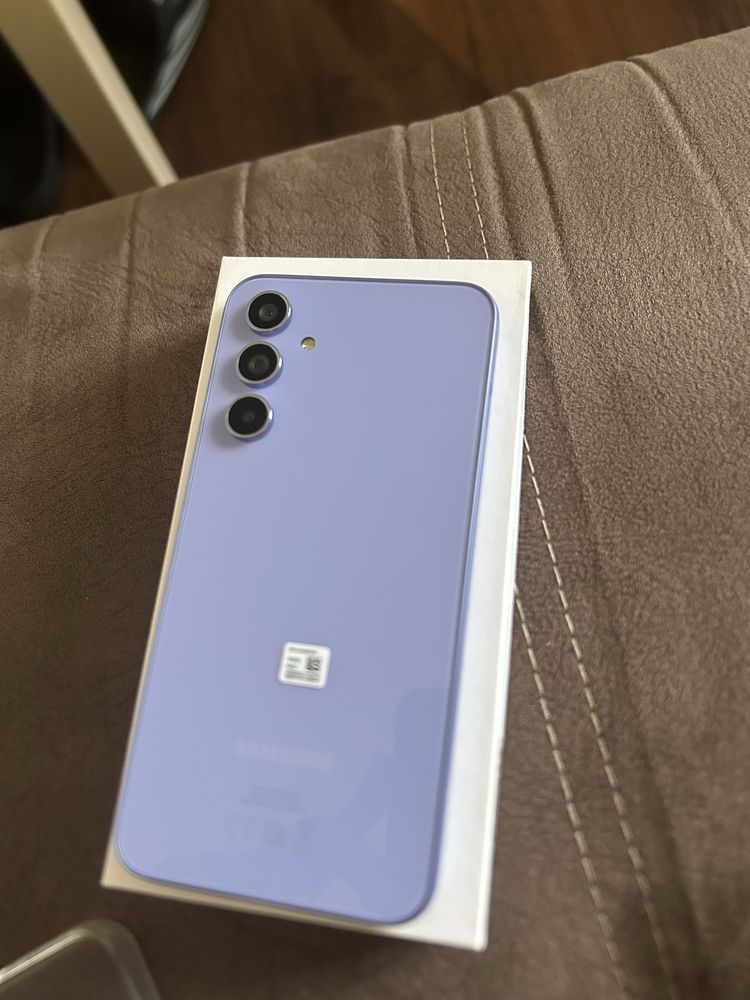 Продавам samsung A54