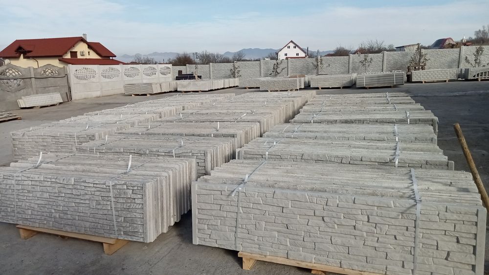 Gard din placi de beton