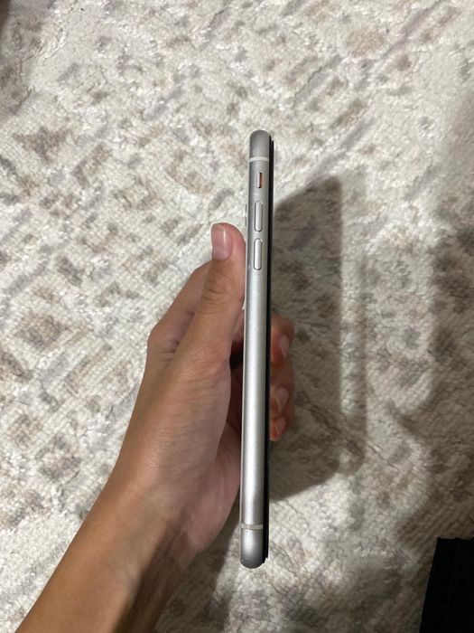 iPhone xr продается