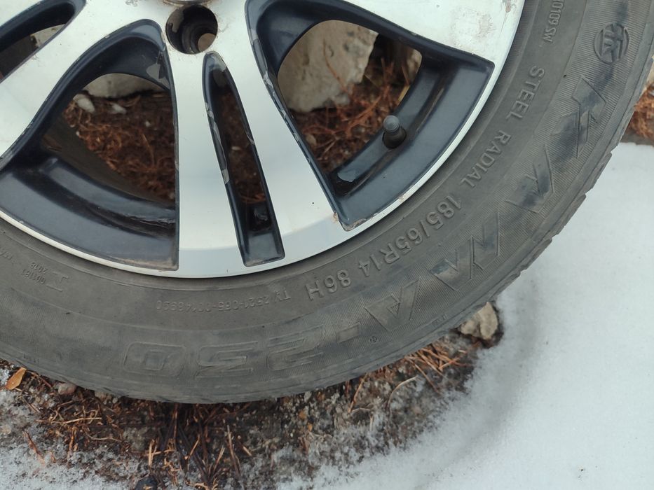 Продам диски с резиной