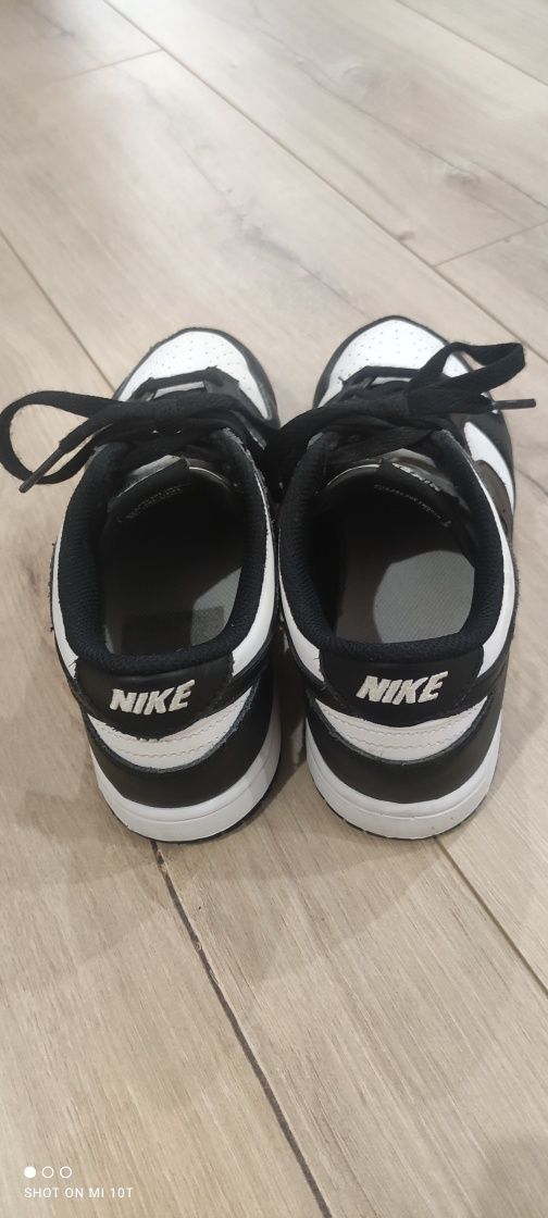 Маратонки Nike, 35 номер