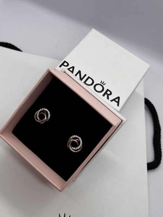 Pandora обеци Пандора