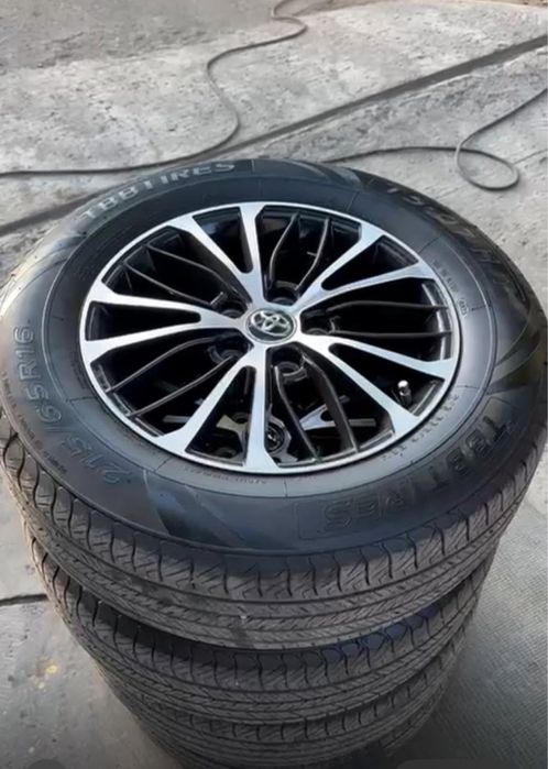 Продам титановые диски с шиной toyota camry