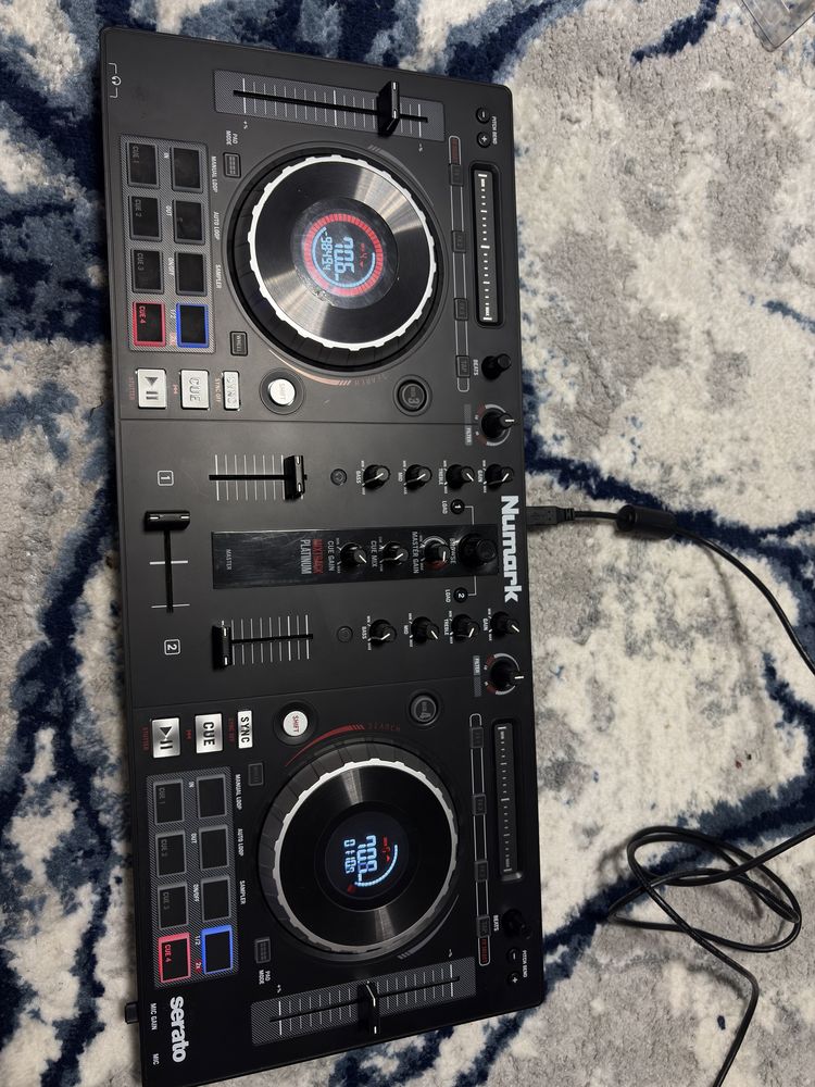 Vand Numark Mixtrack Platinum