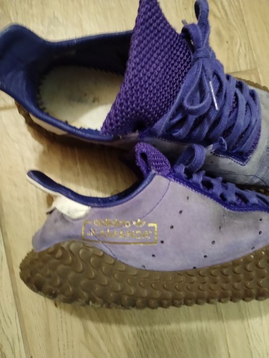 Vând adidași.ADIDAS.